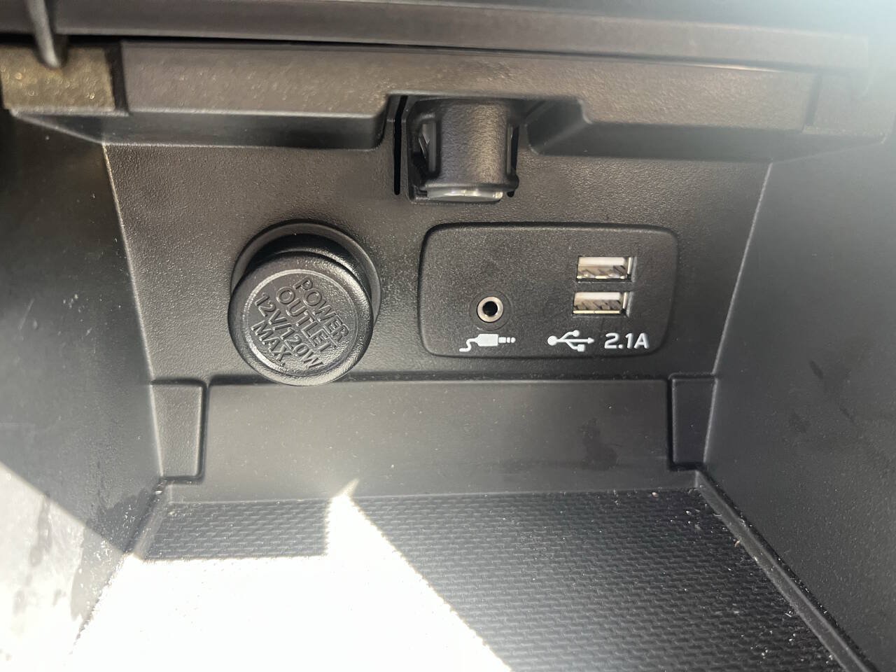 Used 2019 Subaru Outback 2.5i Limited AWD/4WD image 34