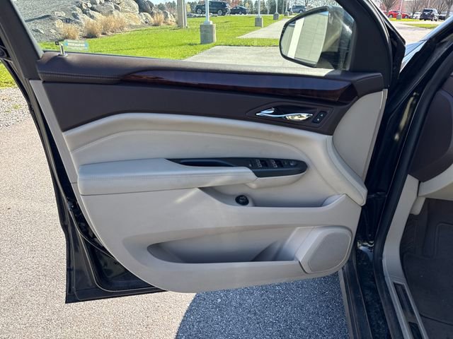 Used 2015 Cadillac SRX Luxury w/ Driver Awareness Package image 21