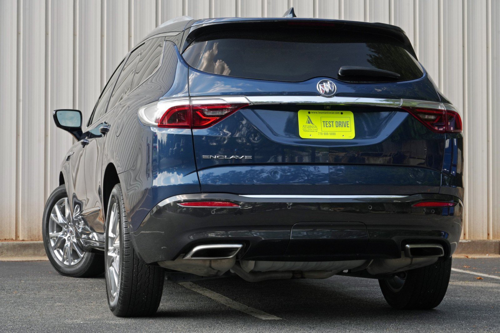 Used 2023 Buick Enclave Essence w/ Experience Buick Package FWD image 5