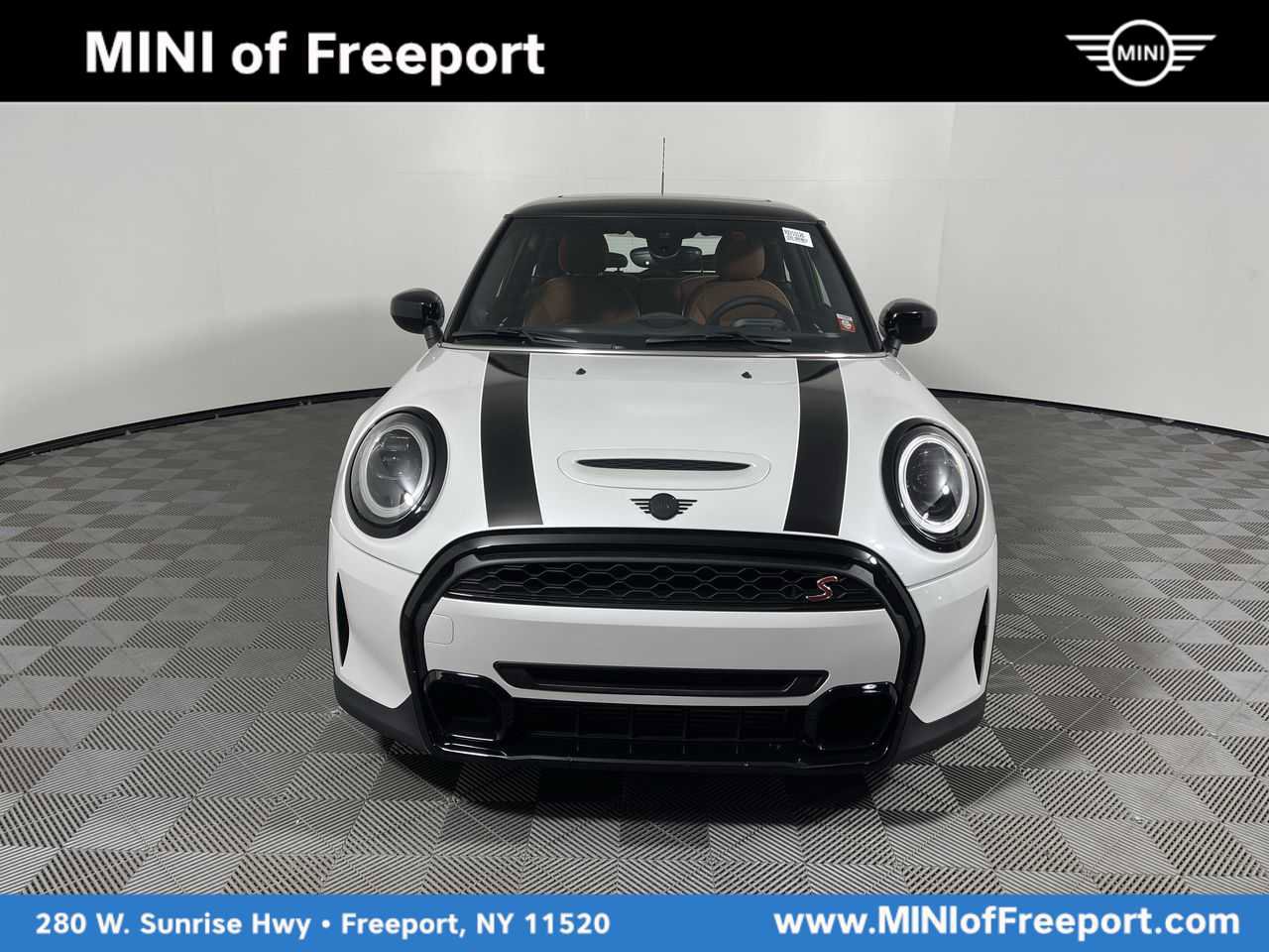 Used 2024 MINI Cooper S w/ Signature Upholstery Package image 1