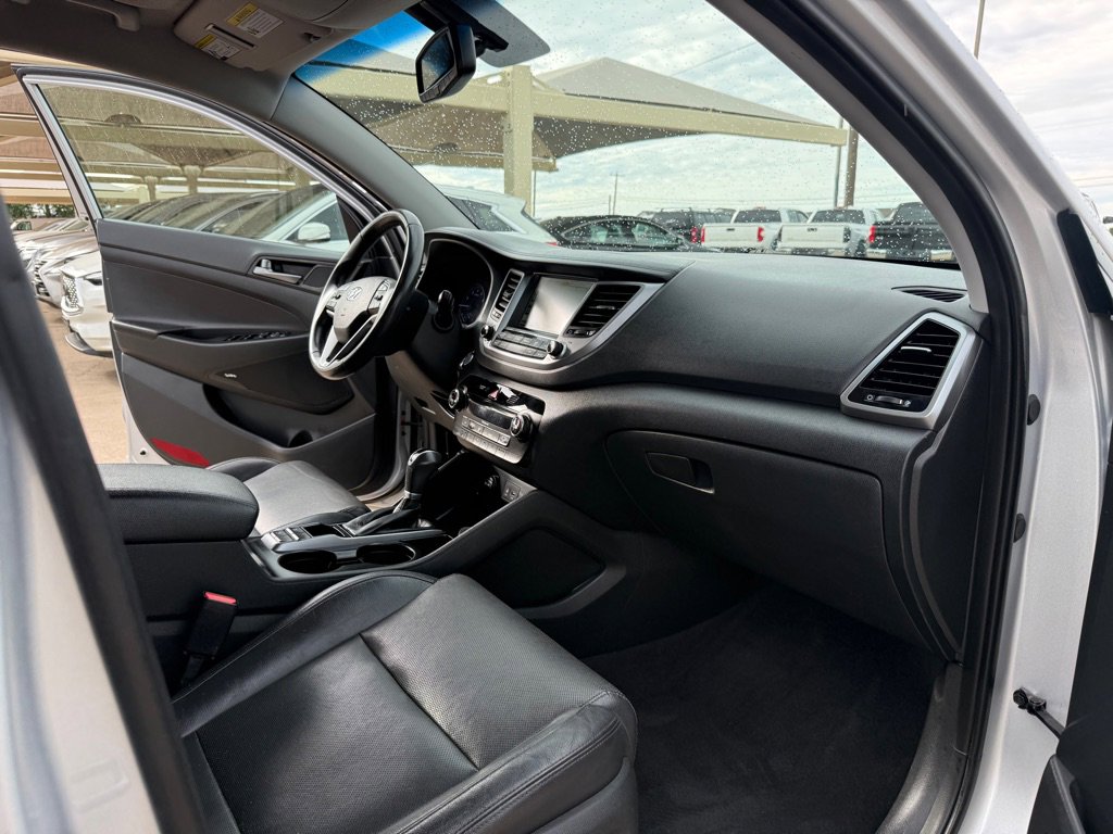 Used 2017 Hyundai Tucson SE Plus FWD image 16