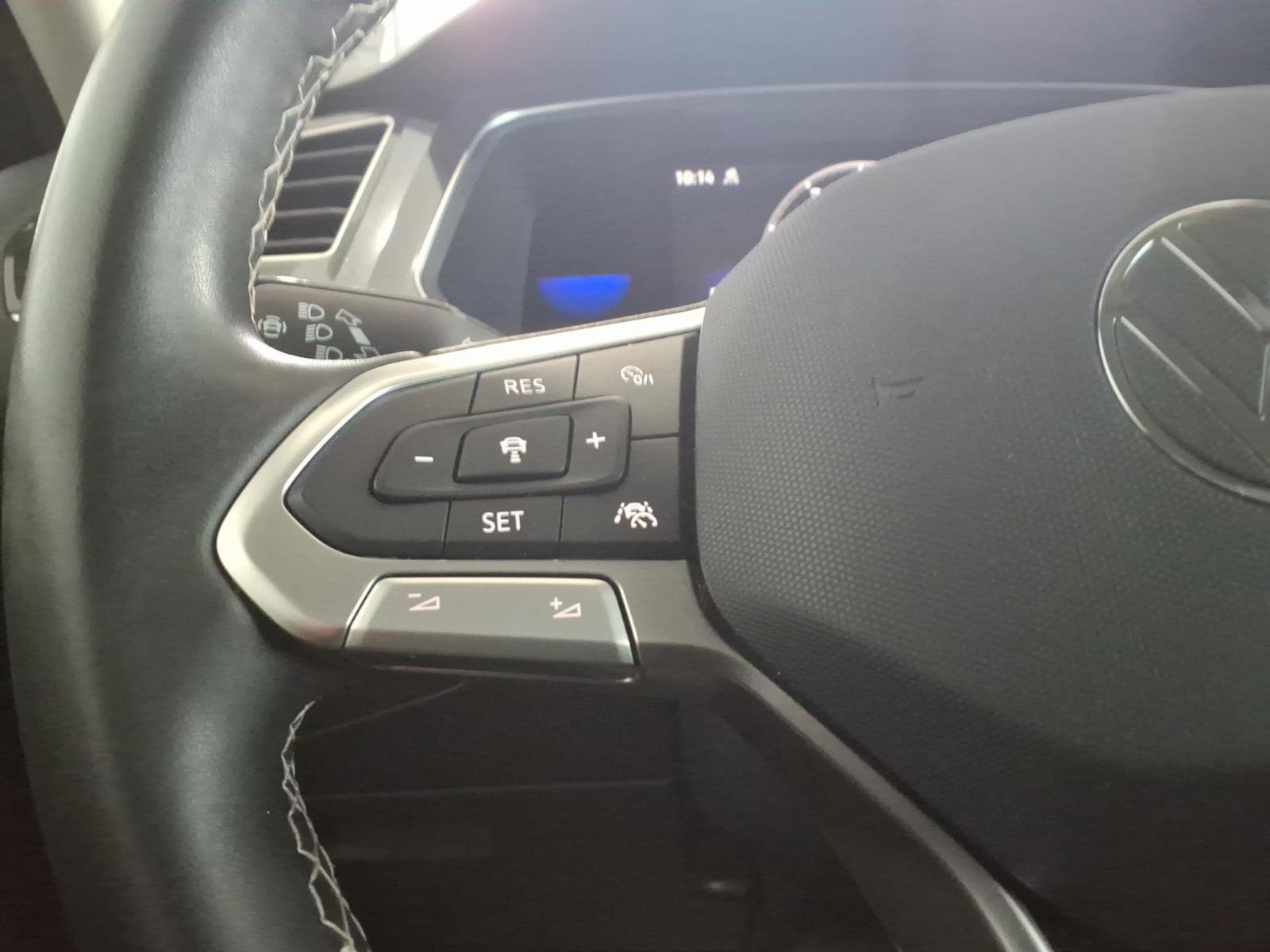 Used 2022 Volkswagen Tiguan SE AWD/4WD image 29