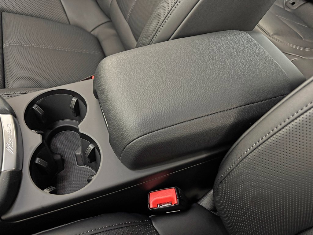 New 2026 Porsche Macan image 31