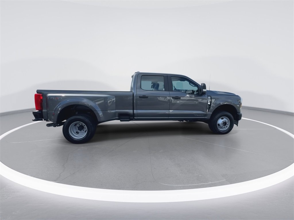 New 2026 Ford F350 XL image 9