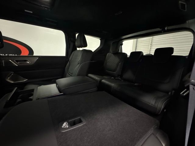 Used 2026 INFINITI QX80 Autograph w/ Premium Cargo Package image 13
