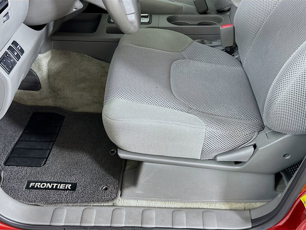 Used 2018 Nissan Frontier SV w/ Value Truck Package image 19