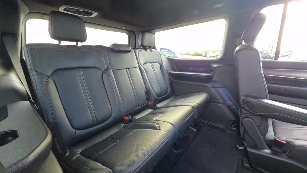 New 2026 Jeep Grand Wagoneer Limited AWD/4WD image 16