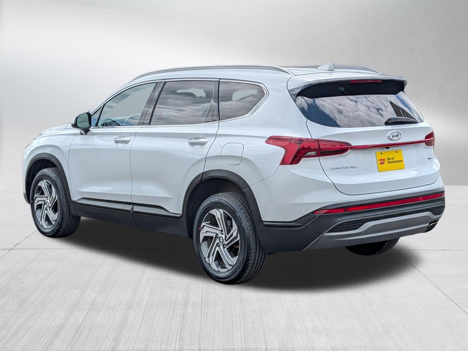 Used 2023 Hyundai Santa Fe SEL w/ Cargo Package AWD/4WD image 5
