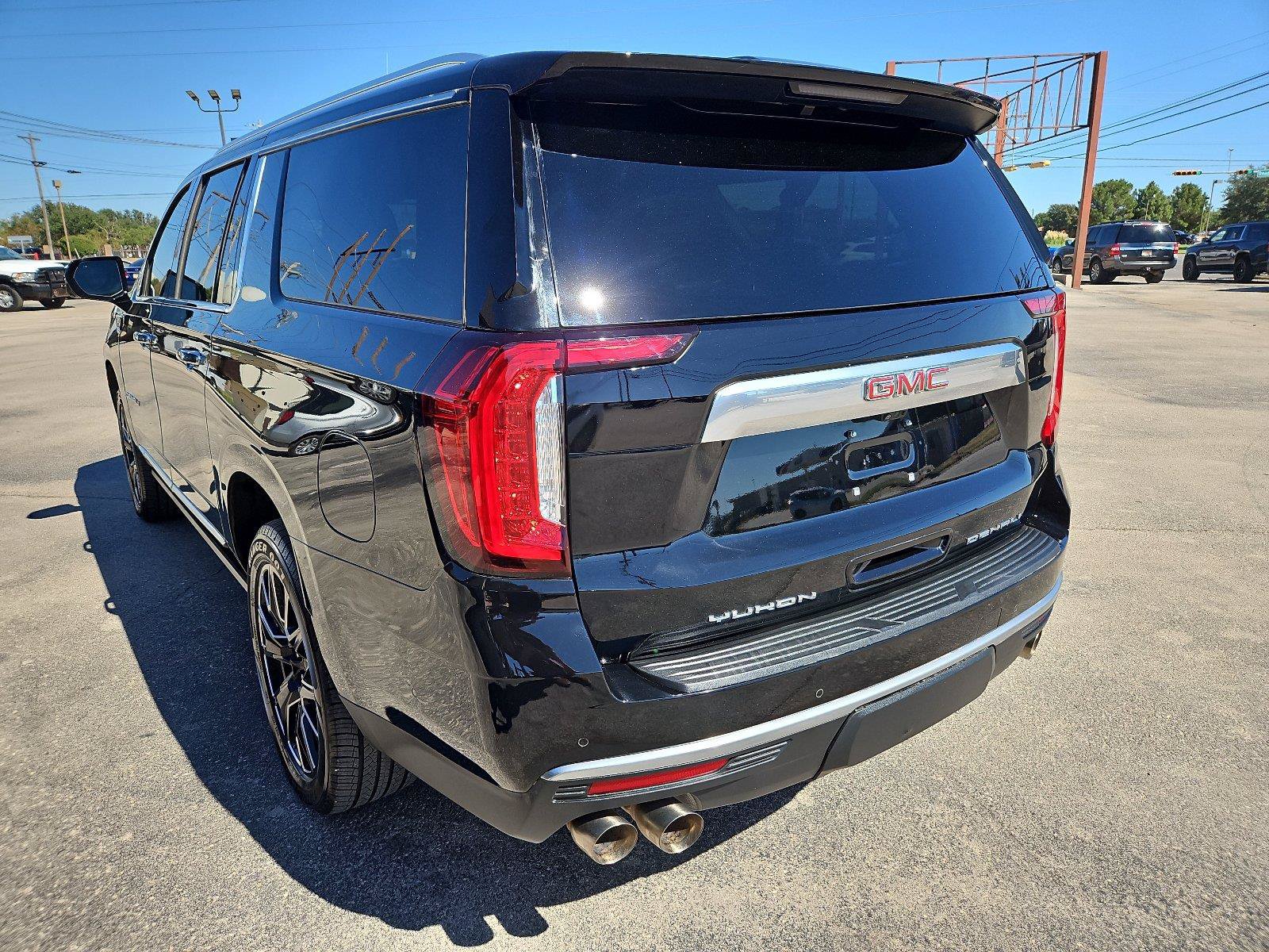 Used 2024 GMC Yukon XL Denali w/ Denali Reserve Package AWD/4WD image 5