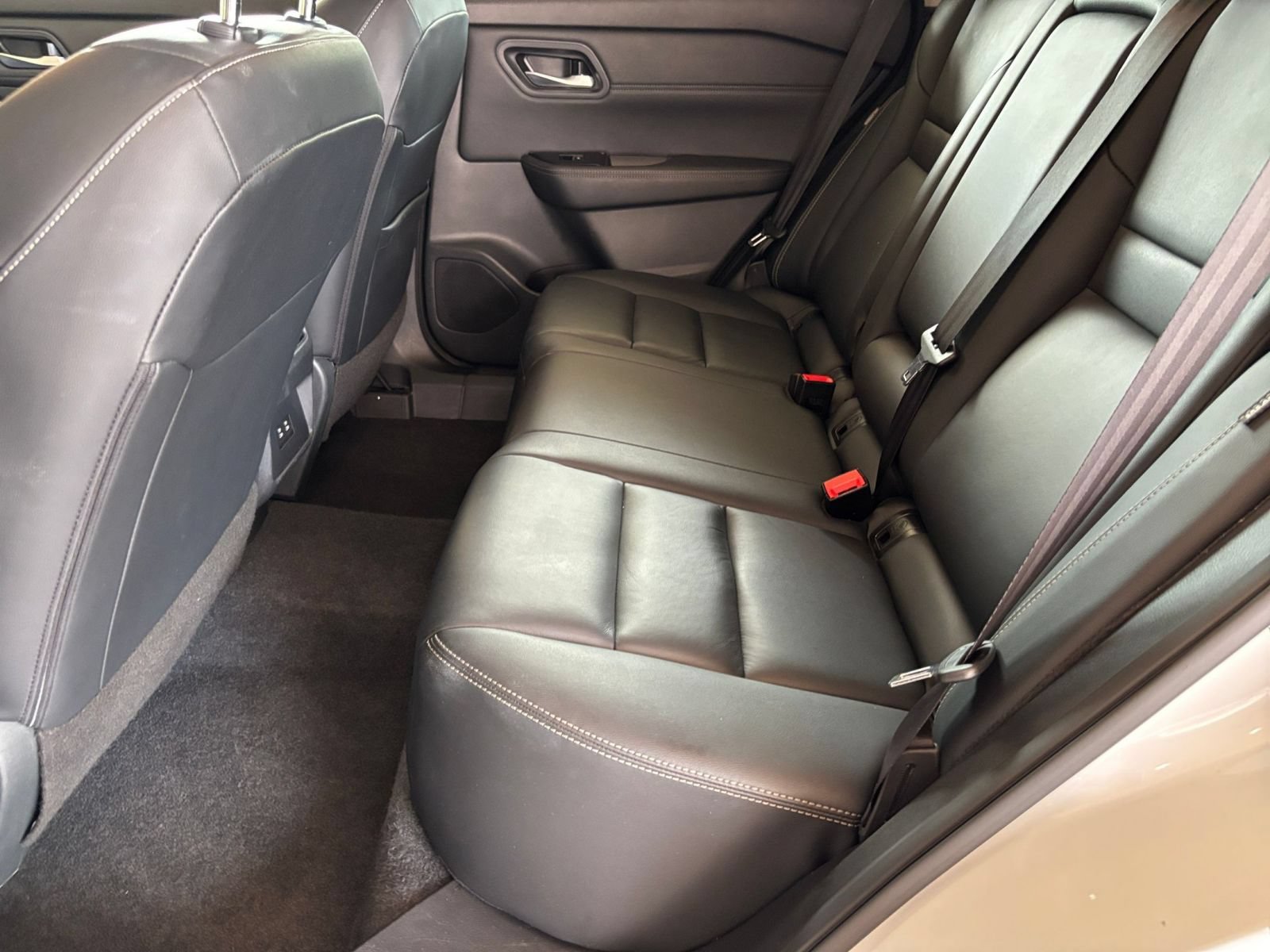 Used 2026 Nissan Rogue SL FWD image 27