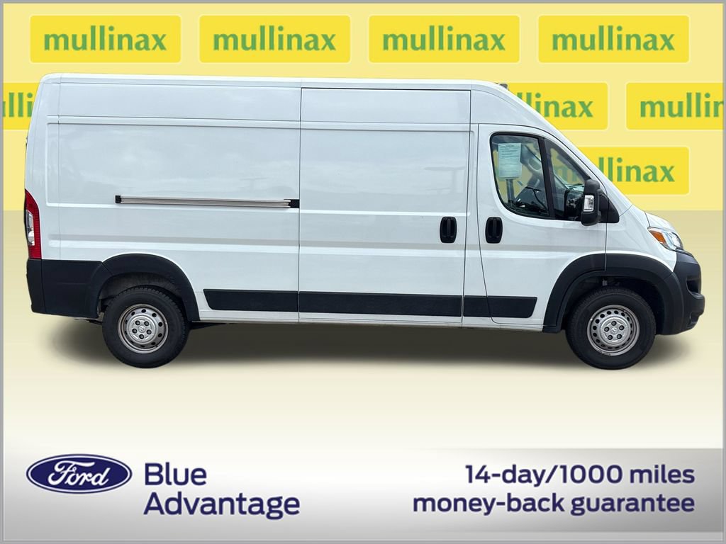 Used 2025 RAM ProMaster 2500 w/ Convenience Group FWD image 2