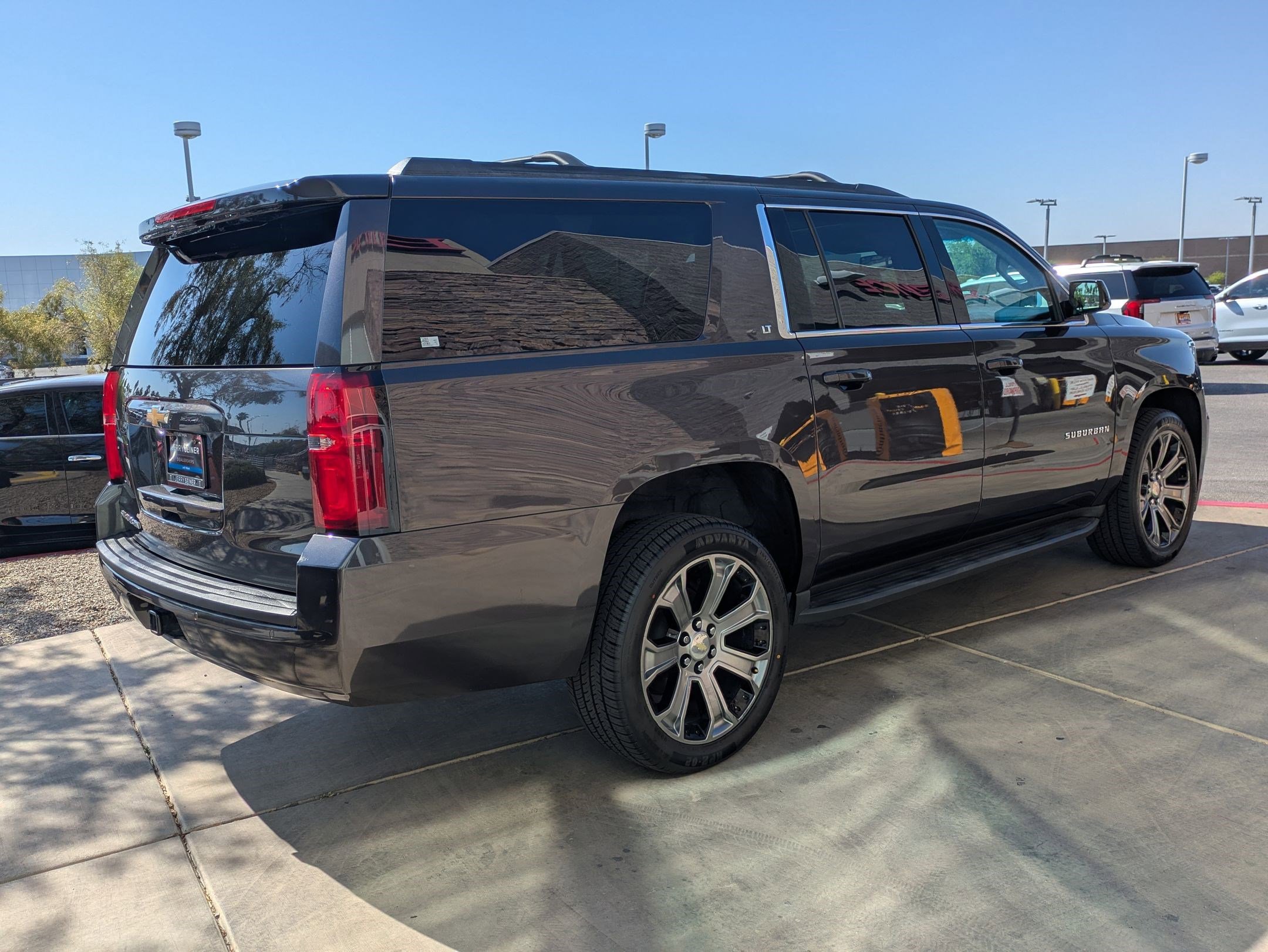 Certified 2015 Chevrolet Suburban LT AWD/4WD image 6