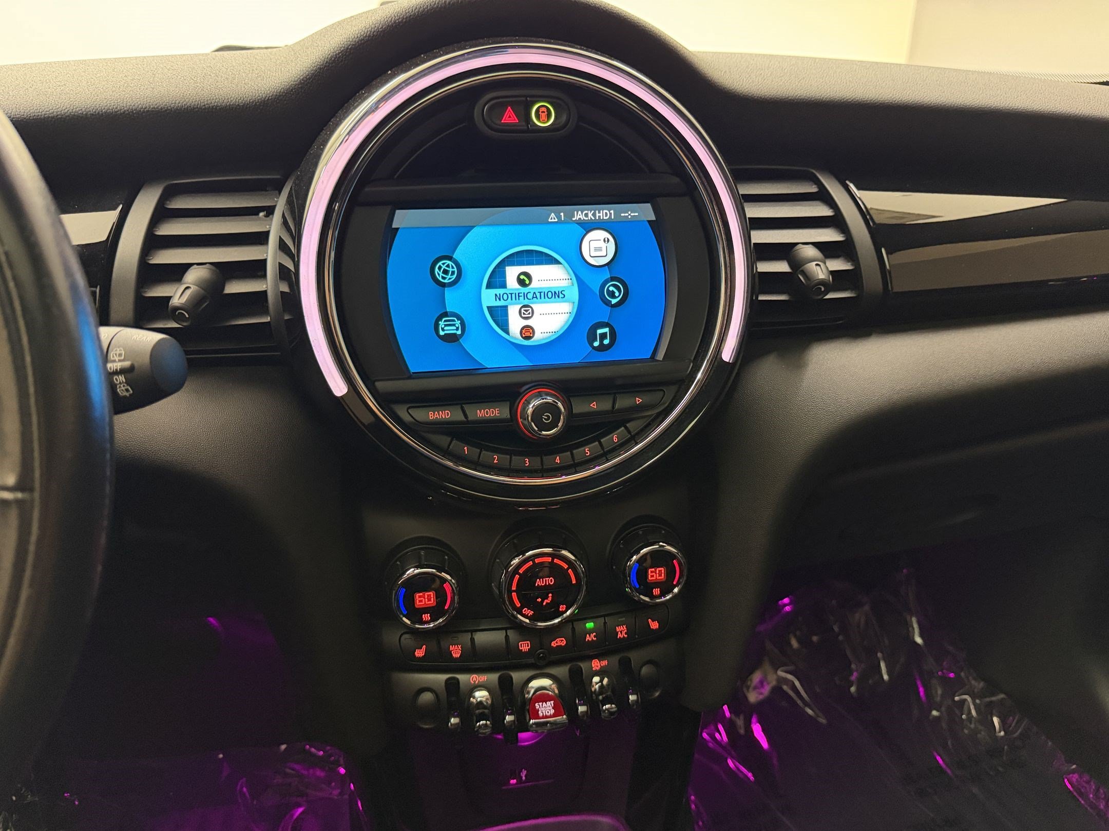 Used 2021 MINI Cooper 2-Door Hardtop FWD image 18