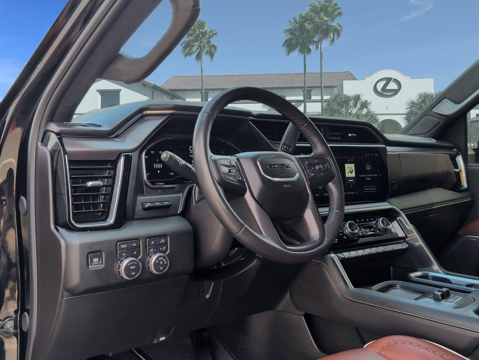 Used 2024 GMC Sierra 2500 Denali Ultimate image 12