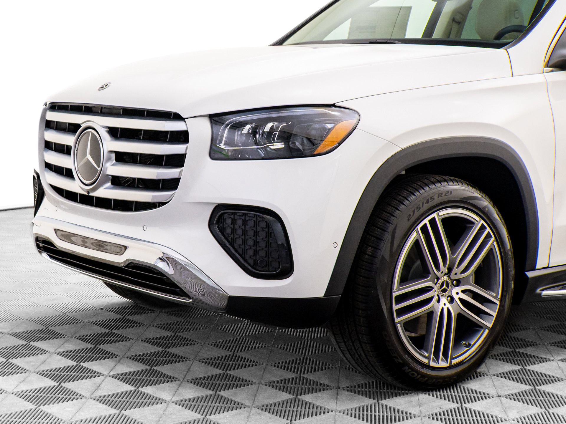 New 2026 Mercedes-Benz GLS 450 4MATIC image 38
