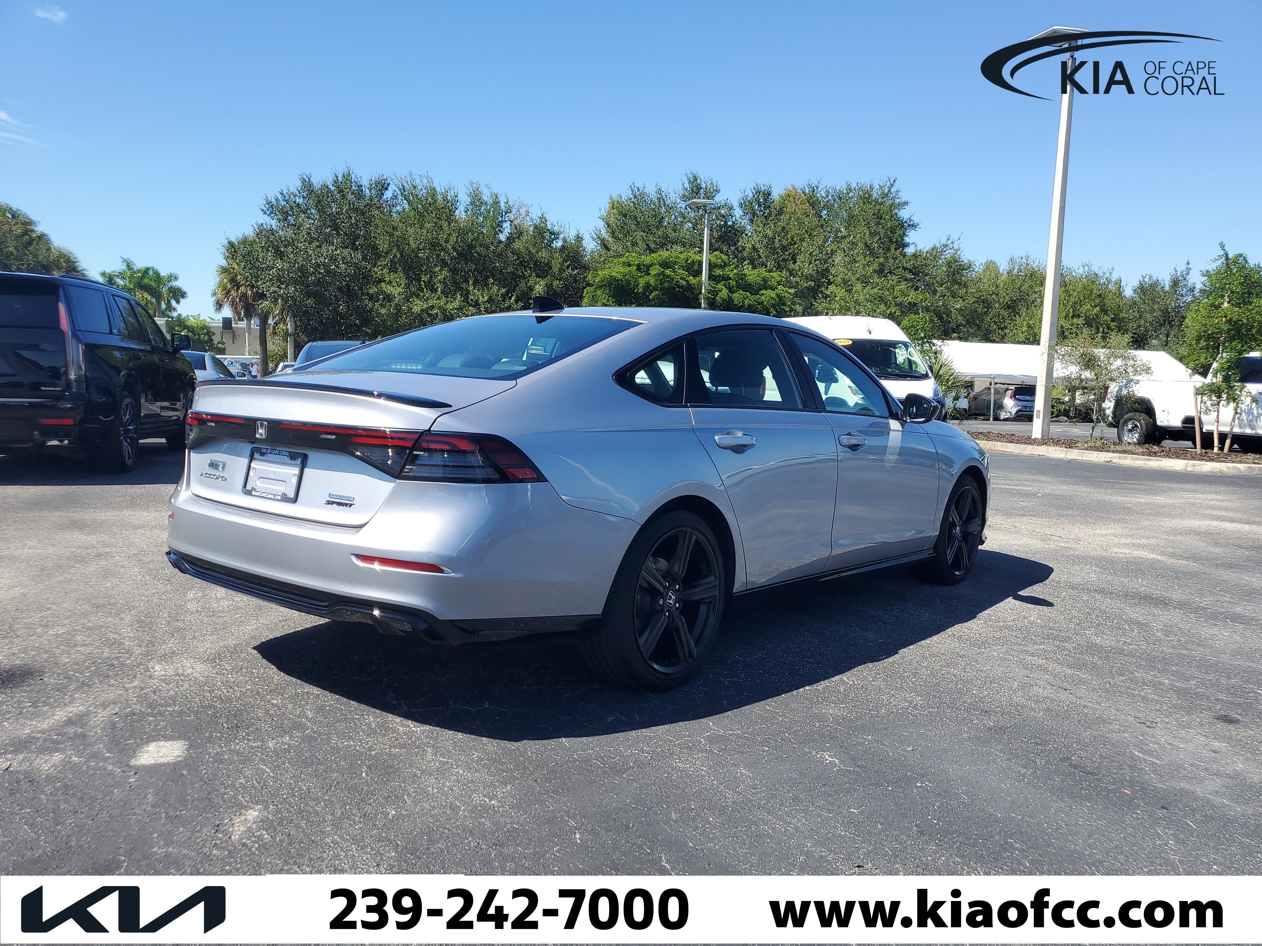 Used 2023 Honda Accord Sport image 7