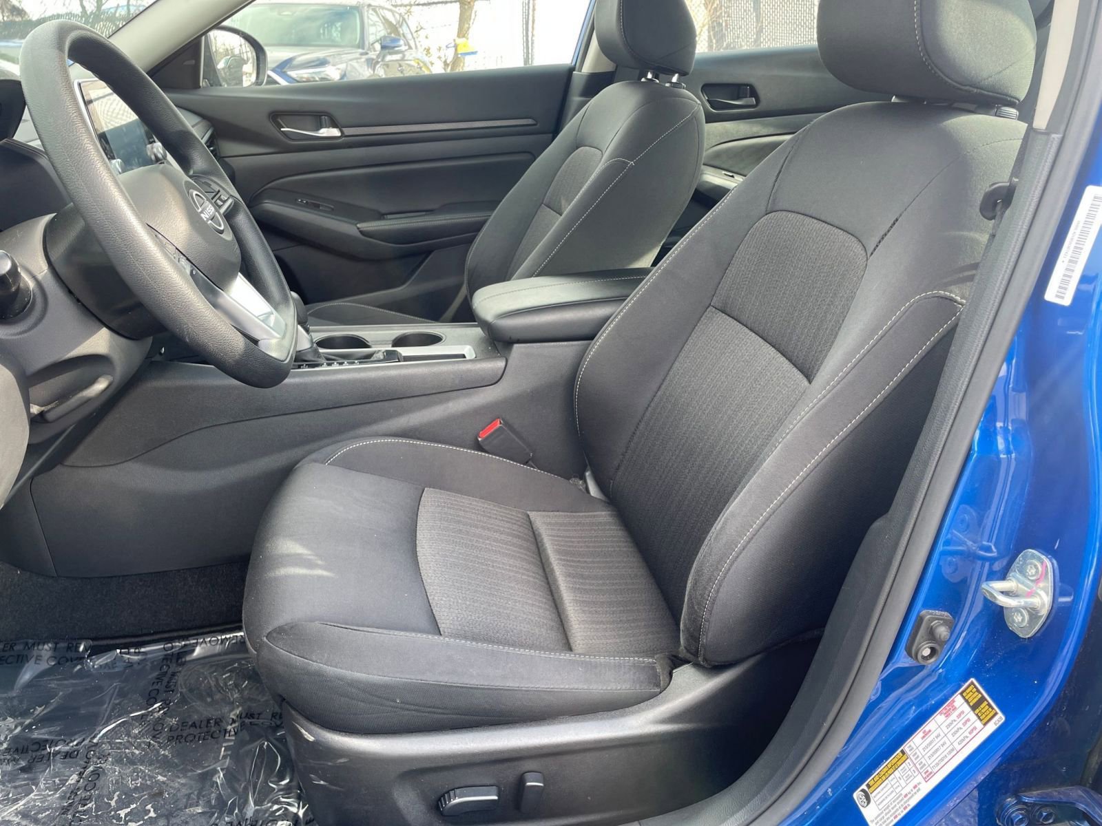 Used 2025 Nissan Altima 2.5 SV FWD image 25