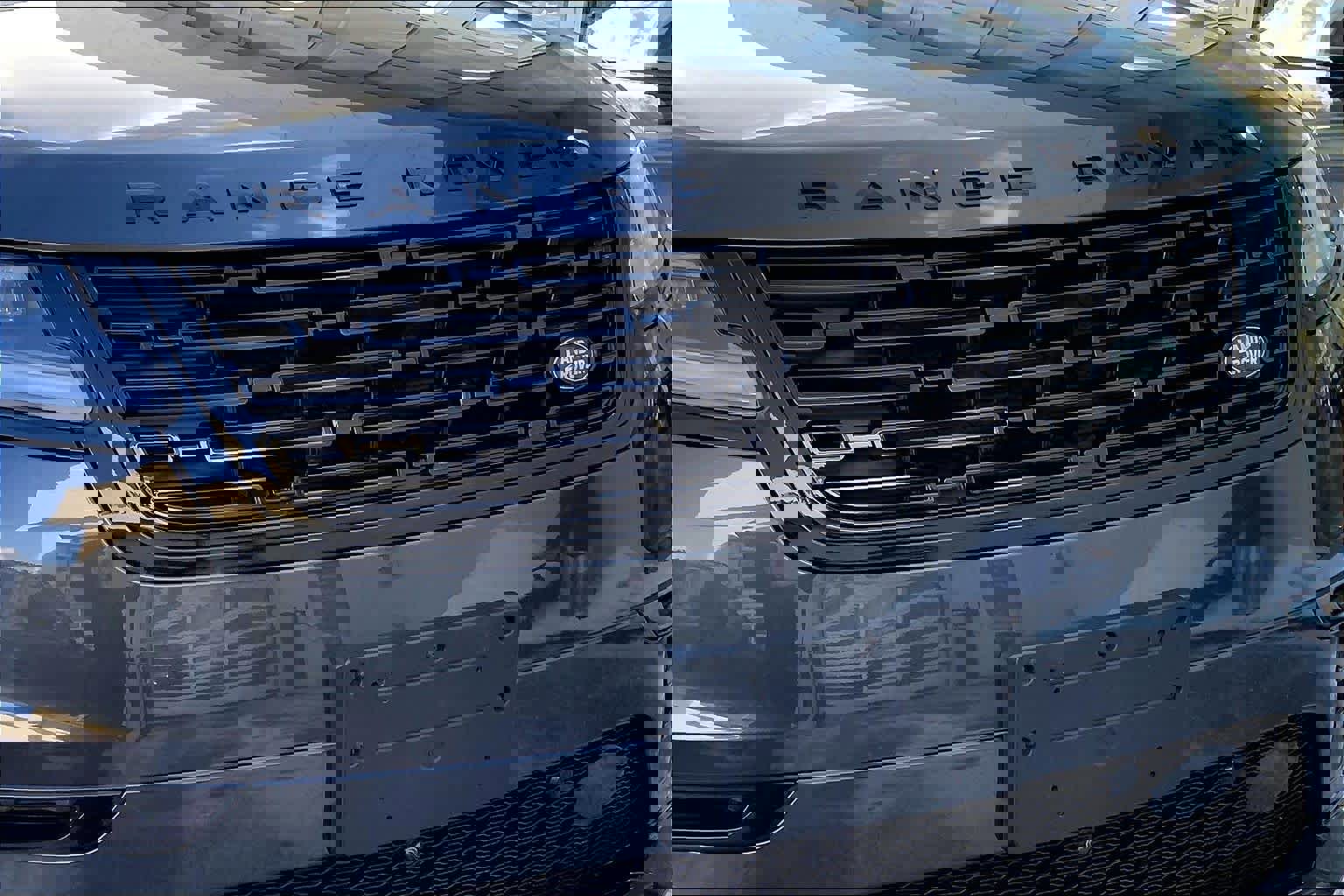 Certified 2026 Land Rover Range Rover Velar Dynamic SE image 29