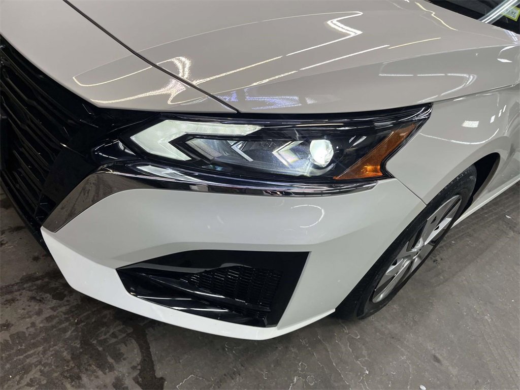Certified 2025 Nissan Altima 2.5 S image 9