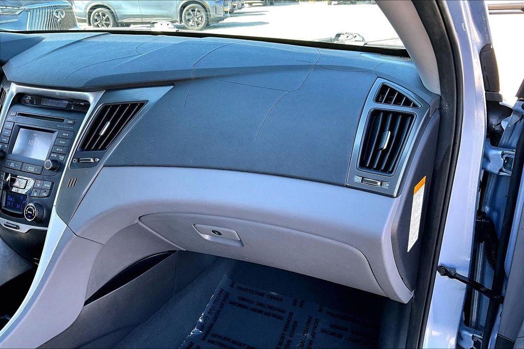 Used 2015 Hyundai Sonata Hybrid image 26