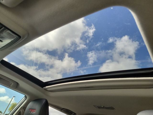 Used 2024 Toyota 4Runner TRD Off-Road Premium w/ Moonroof Package AWD/4WD image 33