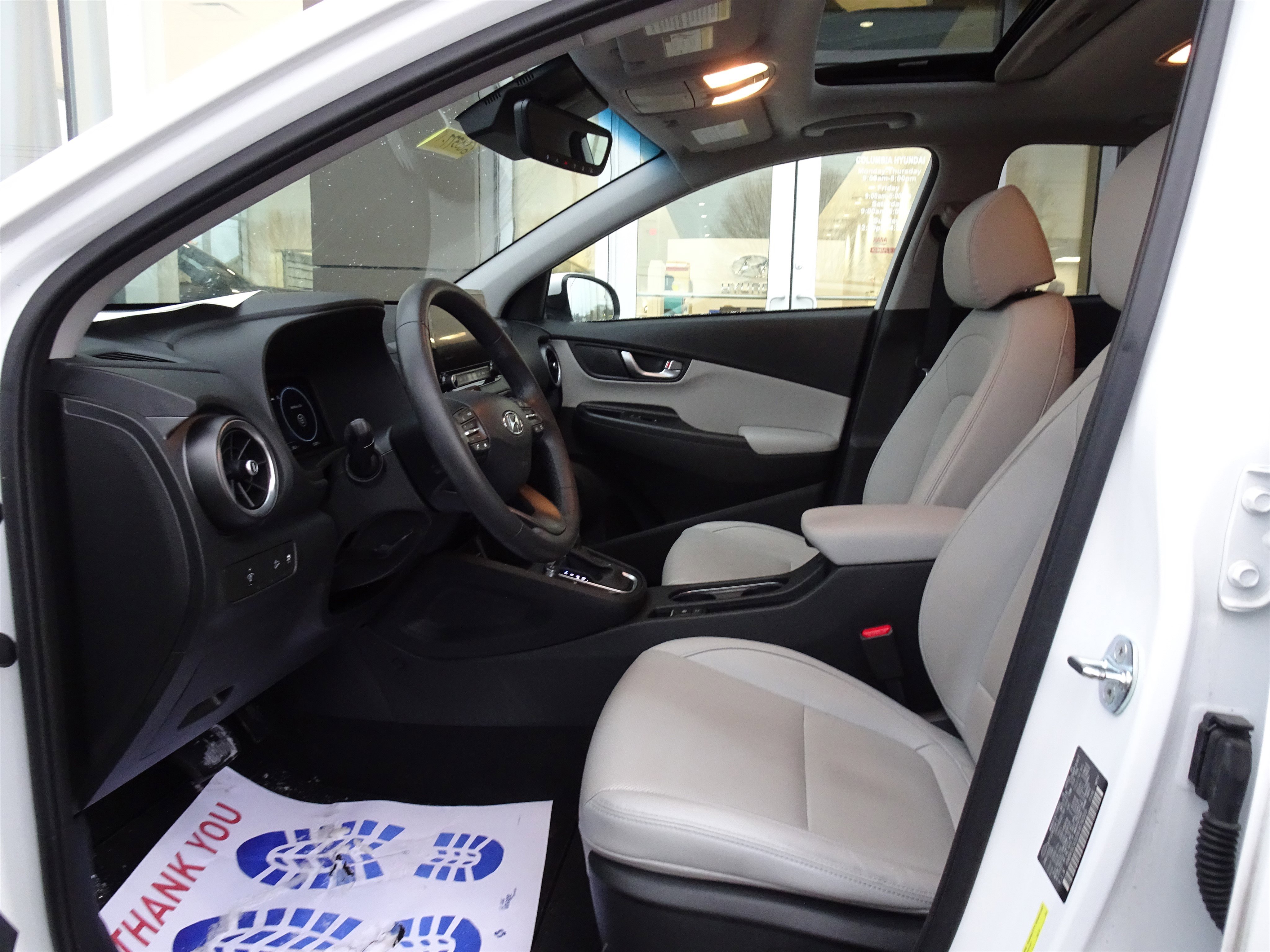 Used 2022 Hyundai Kona Limited image 9