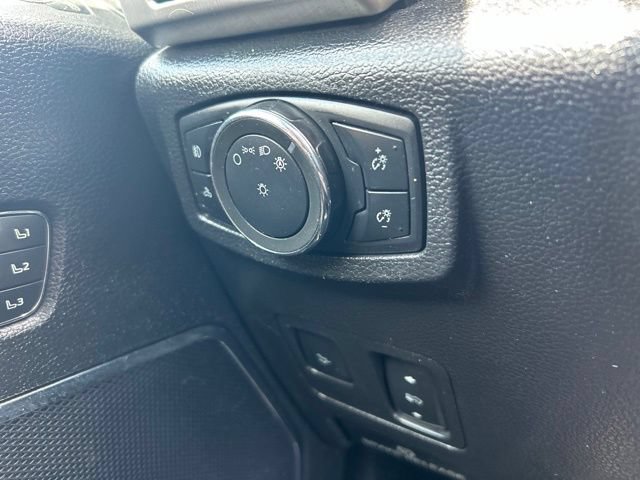 Used 2021 Ford F350 Platinum w/ FX4 Off-Road Package AWD/4WD image 22