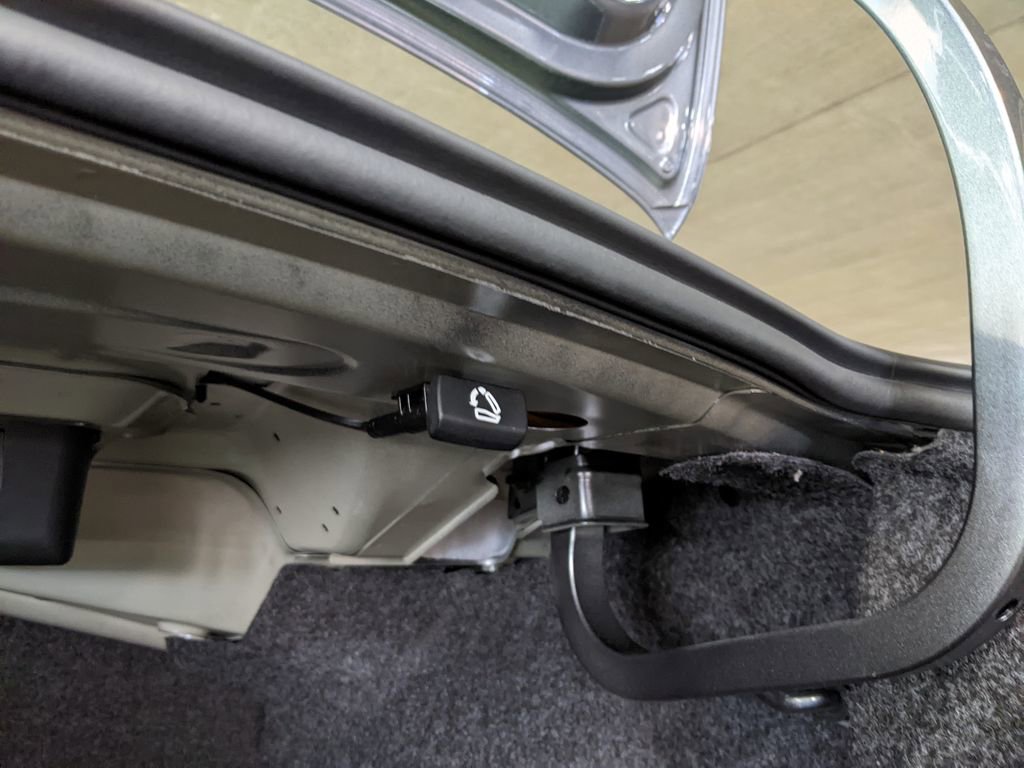Certified 2023 Volkswagen Jetta SE w/ Panoramic Sunroof Package FWD image 29