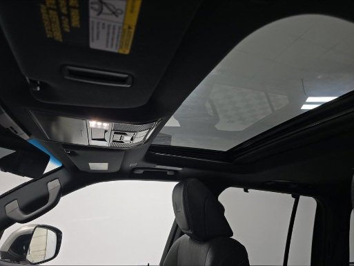 Used 2025 Lexus LX 700h F Sport image 10