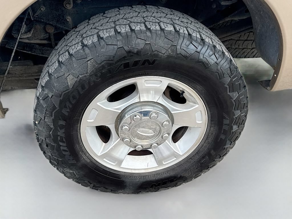 Used 2012 Ford F350 Lariat w/ Lariat Interior Pkg RWD image 11