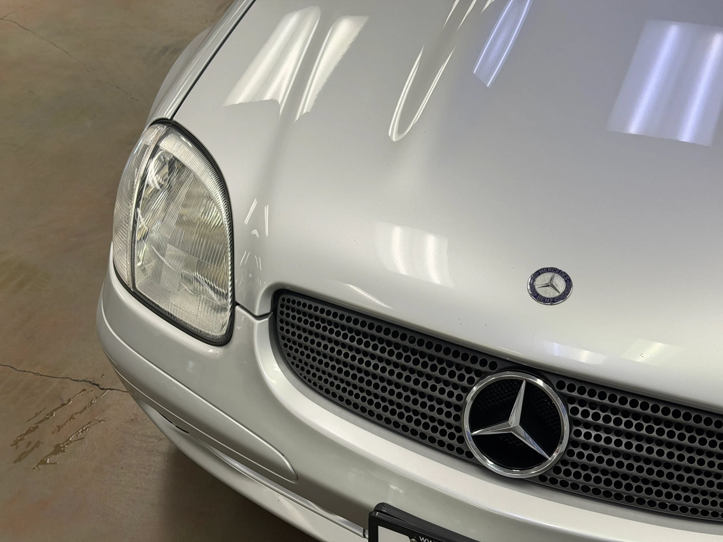 Used 2001 Mercedes-Benz SLK 320 image 4