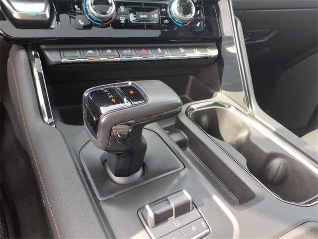 Used 2022 GMC Sierra 1500 AT4 w/ AT4 Preferred Package image 16