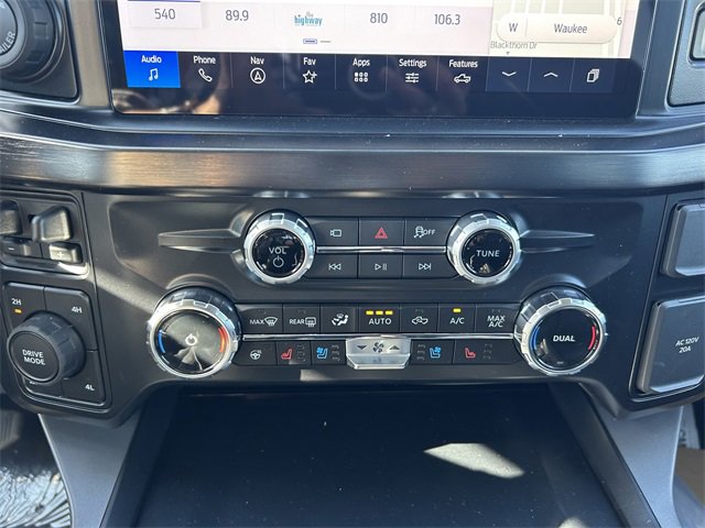 New 2026 Ford F350 Lariat w/ Black Appearance Package image 31