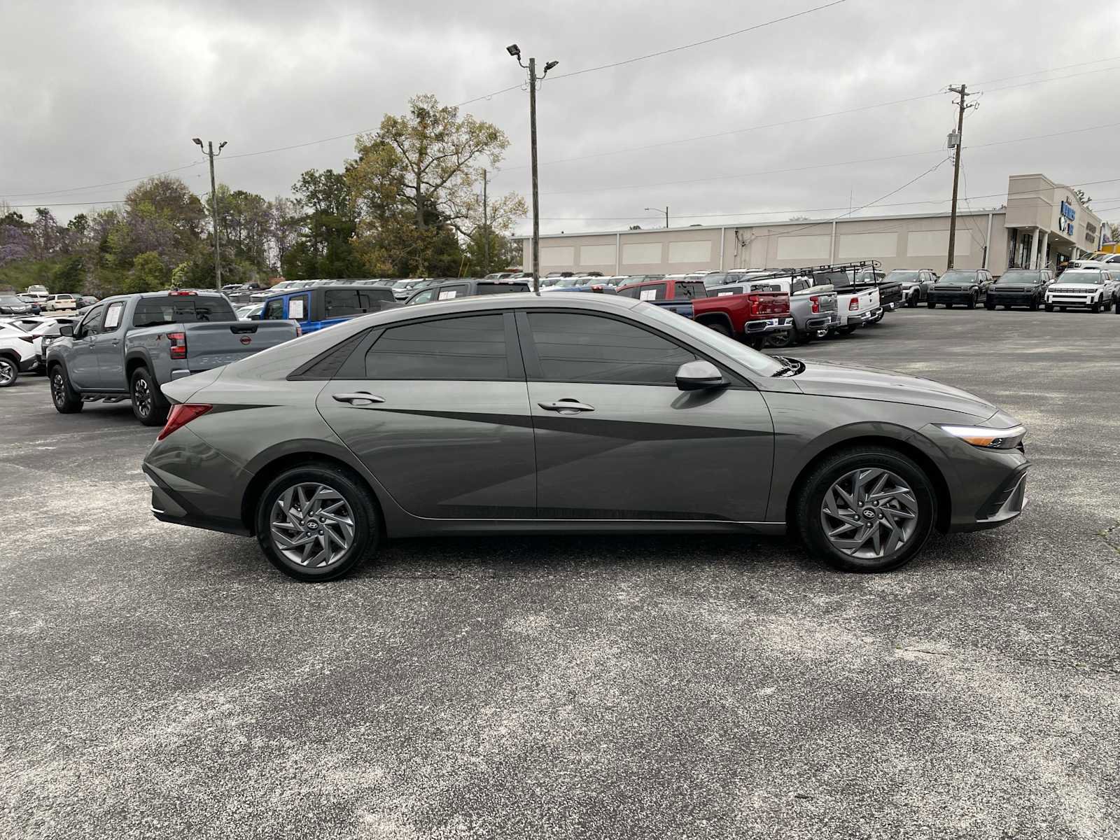 Certified 2025 Hyundai Elantra Blue image 4