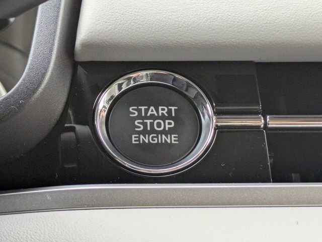 New 2026 Mitsubishi Outlander SE image 34