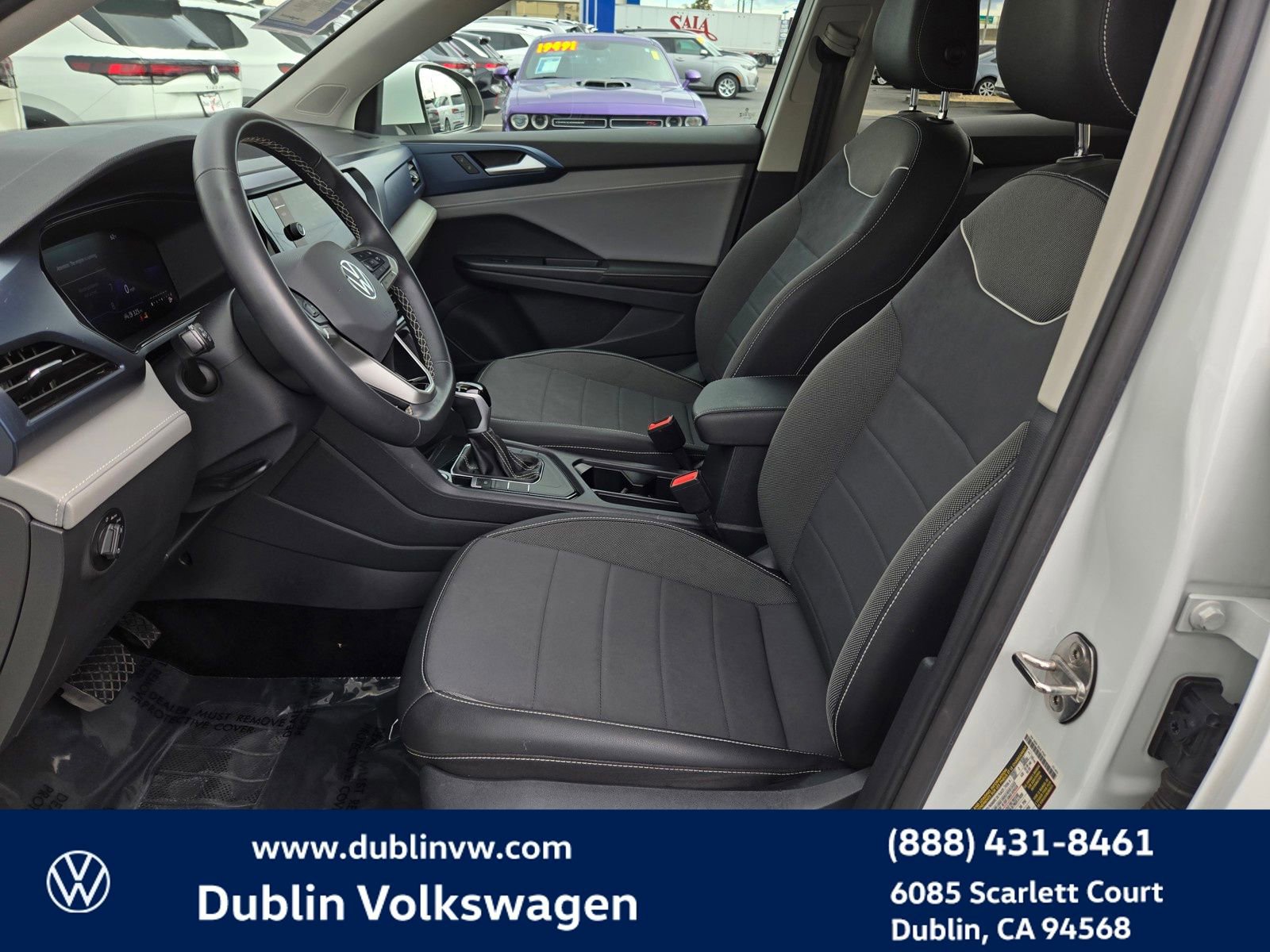 Used 2024 Volkswagen Taos SE image 15