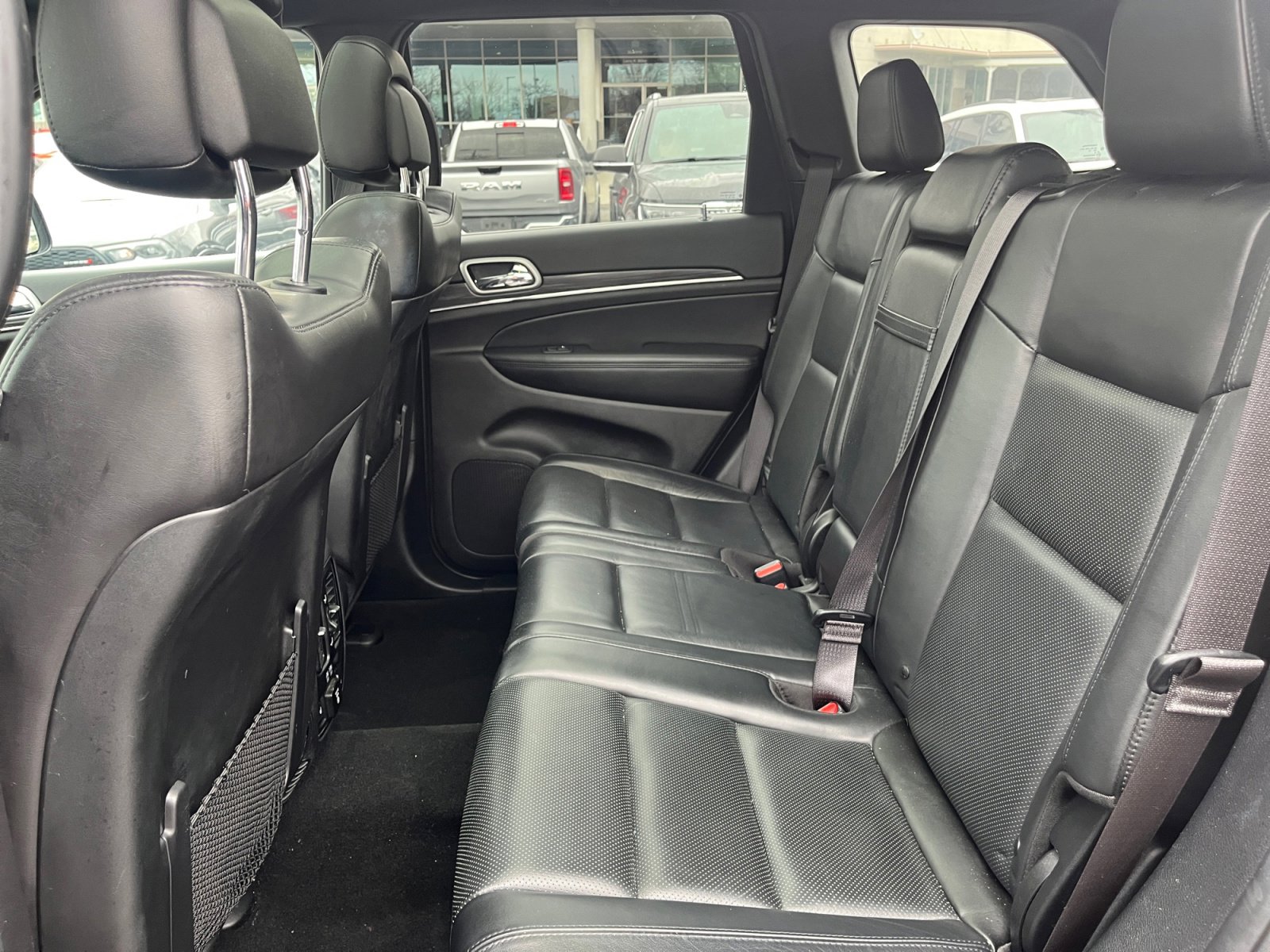 Used 2019 Jeep Grand Cherokee Limited w/ Luxury Group II image 25