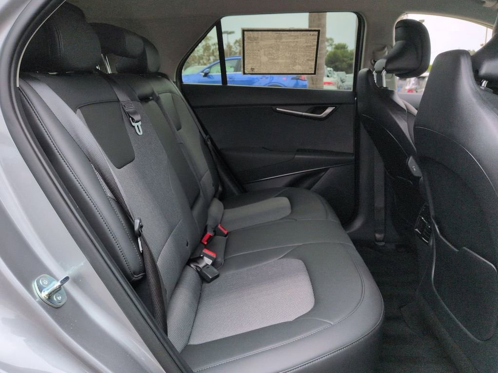 Certified 2025 Kia Niro Wind FWD image 28