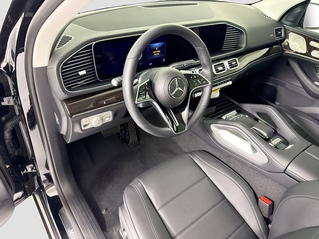New 2026 Mercedes-Benz GLS 450 4MATIC image 9