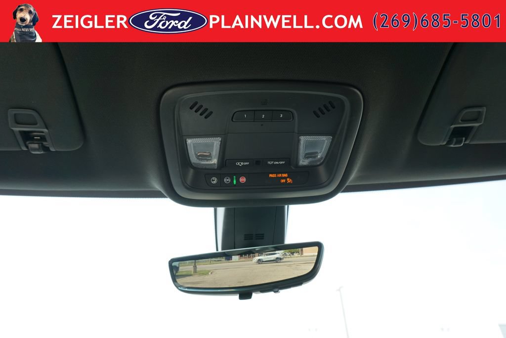 Used 2023 Chevrolet Traverse RS AWD/4WD image 35