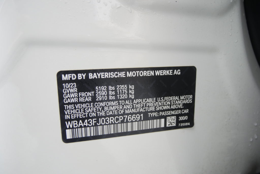 Used 2024 BMW 530i w/ Convenience Package RWD image 27