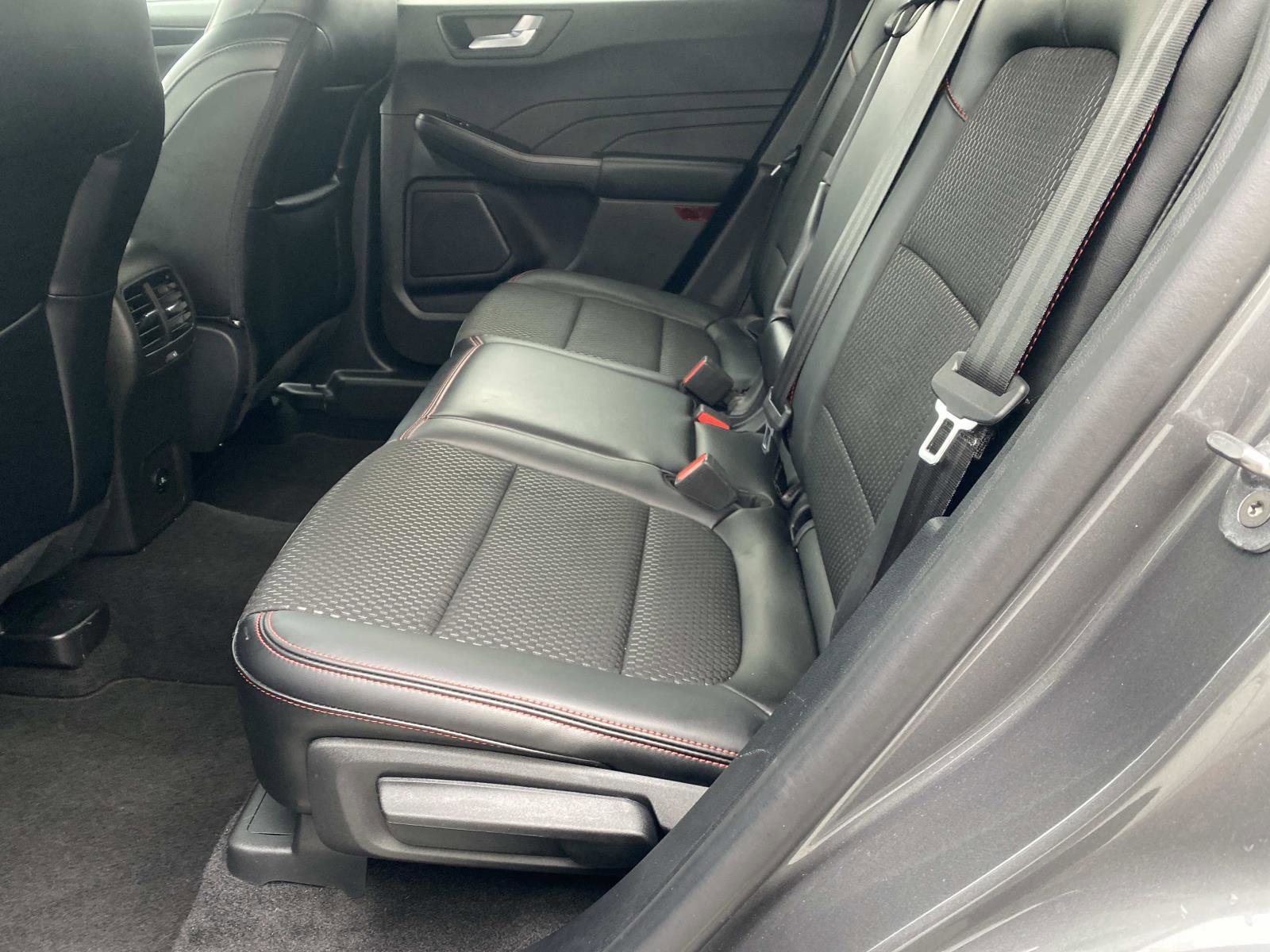 Used 2024 Ford Escape ST-Line w/ Tech Pack #1 image 15