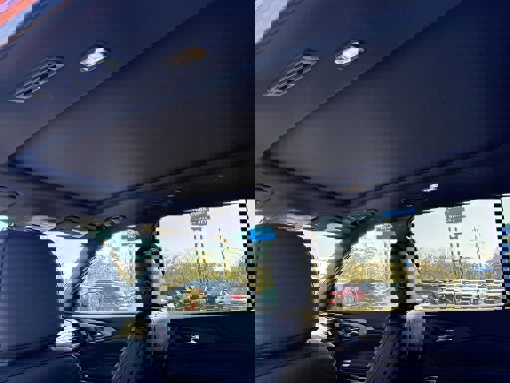 New 2026 Chevrolet Traverse LT w/ Sun and Wheel Package image 9