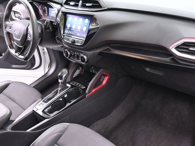 Used 2023 Chevrolet TrailBlazer RS w/ Sun and Liftgate Package image 29