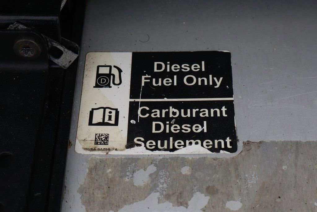 Used 2016 Ford F650 2WD Crew Cab Super Duty image 55