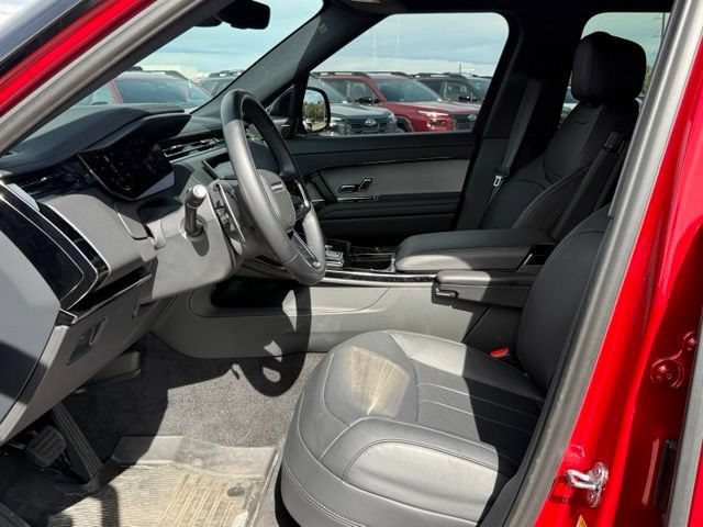 Used 2025 Land Rover Range Rover Sport SE AWD/4WD image 14