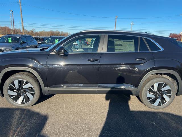 New 2025 Volkswagen Atlas Cross Sport SEL image 2