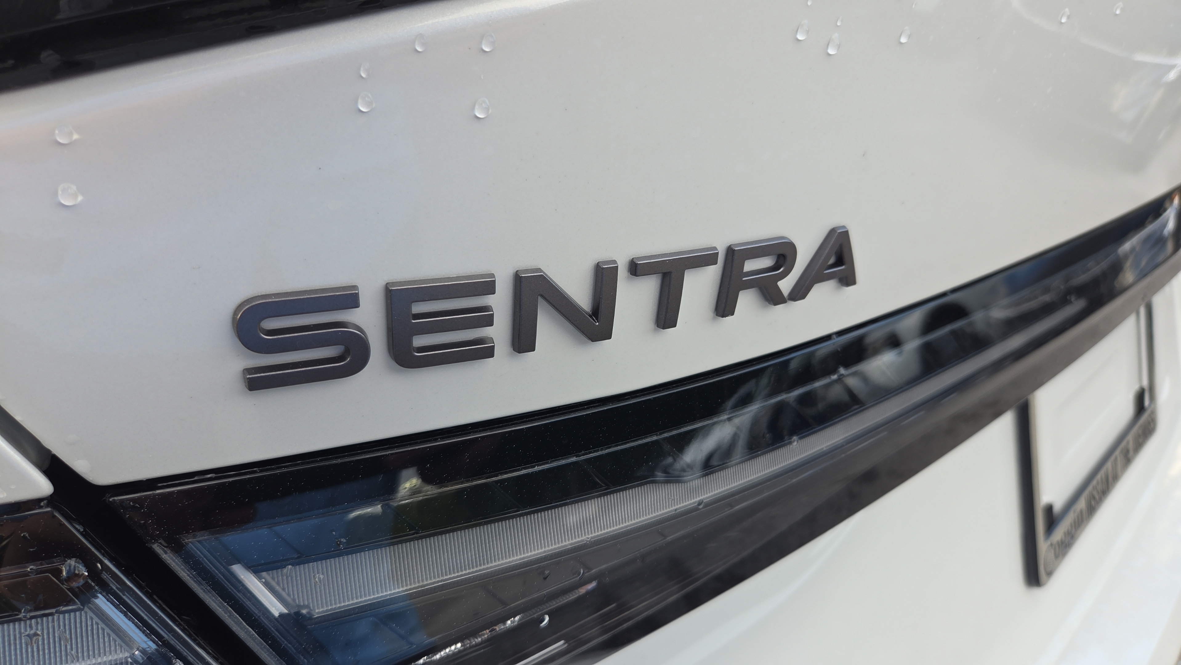 New 2027 Nissan Sentra SR w/ Floor Mat Package FWD image 32