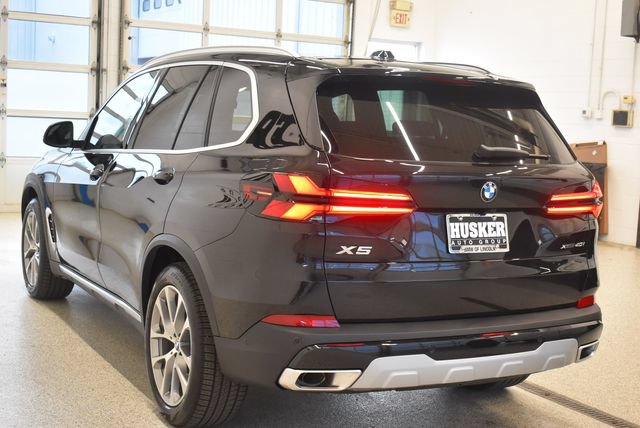 New 2026 BMW X5 xDrive40i w/ Premium Package AWD/4WD image 10