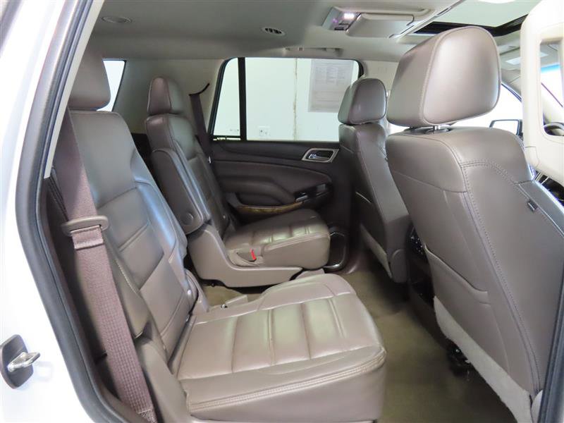 Used 2017 GMC Yukon Denali w/ Open Road Package AWD/4WD image 38